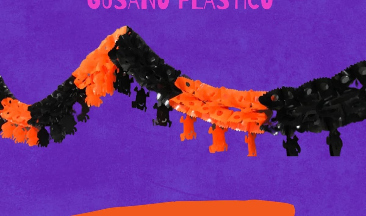 Gusano Plastico - Día de Muertos (Plastico) - Fabricado en Huixcolotla Puebla por DecorameC Gusano Plastico - Día de Muertos (Plastico) - Diseño - Papel Picado Auténtico DecorameC